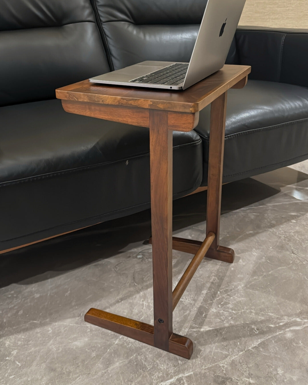 Nido C-Table, view 3