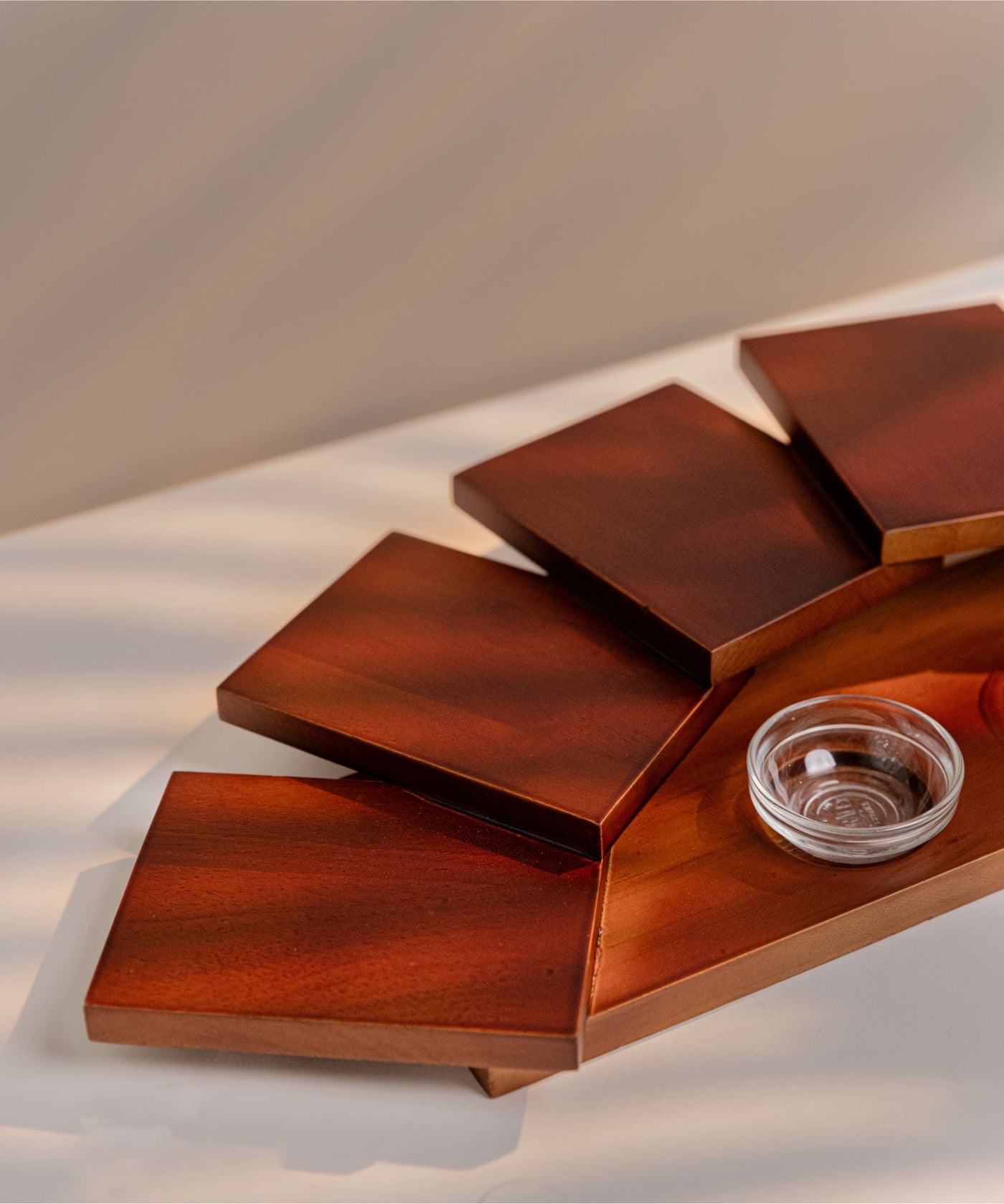 Hikari Step Platter, view 3